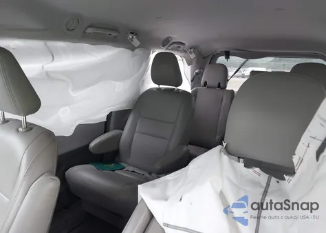 2019 Toyota Sienna L 7 Passenger z USA, uszkodzony, nr VIN 5TDZZ3DC0KS990523